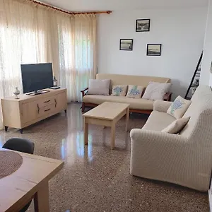 apartament-edifici-simbat-a-150m-de-la-platja.topcostabravahotels.com/