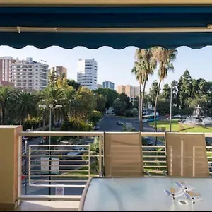 ideal-familias-4-habitaciones-malagueta-centro-y-muelle-1.1costadelsol.com/